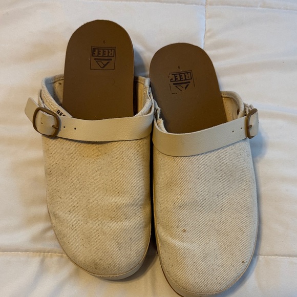 Reef Shoes - Reef Women’s Cream Canvas Clog Mules with Tan Footbed
